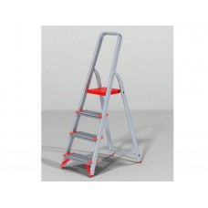 Лестница-стремянка алюм. проф. с широкой ступенью 81 см 4 ступ. 4,1кг NV3117 Новая Высота
(макс. нагрузка 225кг)