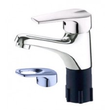 Смеситель для умыв. лат. на гайке кор.излив КС 10623 Смеситель для умыв. лат. на гайке кор.излив КС 10623